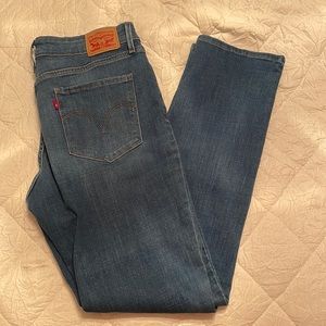 Women’s Levi’s Jeans